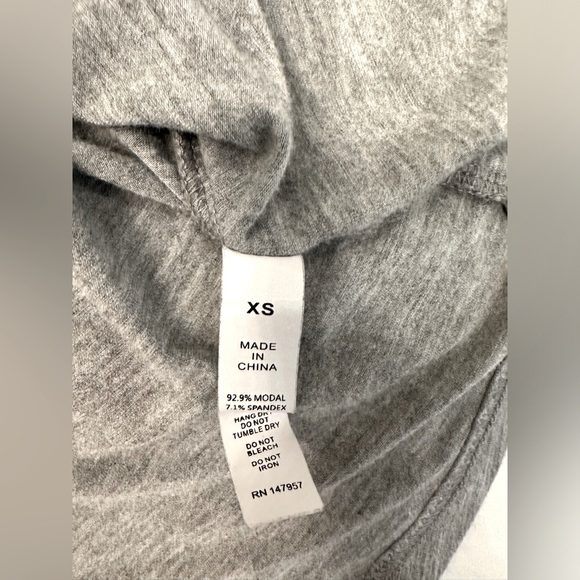 Carbon 38 heather gray Pearl tank XS - Picture 4 of 5